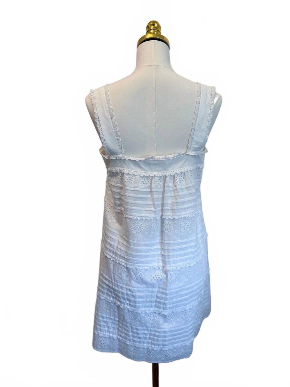 NEW RAISONNEL women's eyelet lace dress in white - Picture 2 of 3